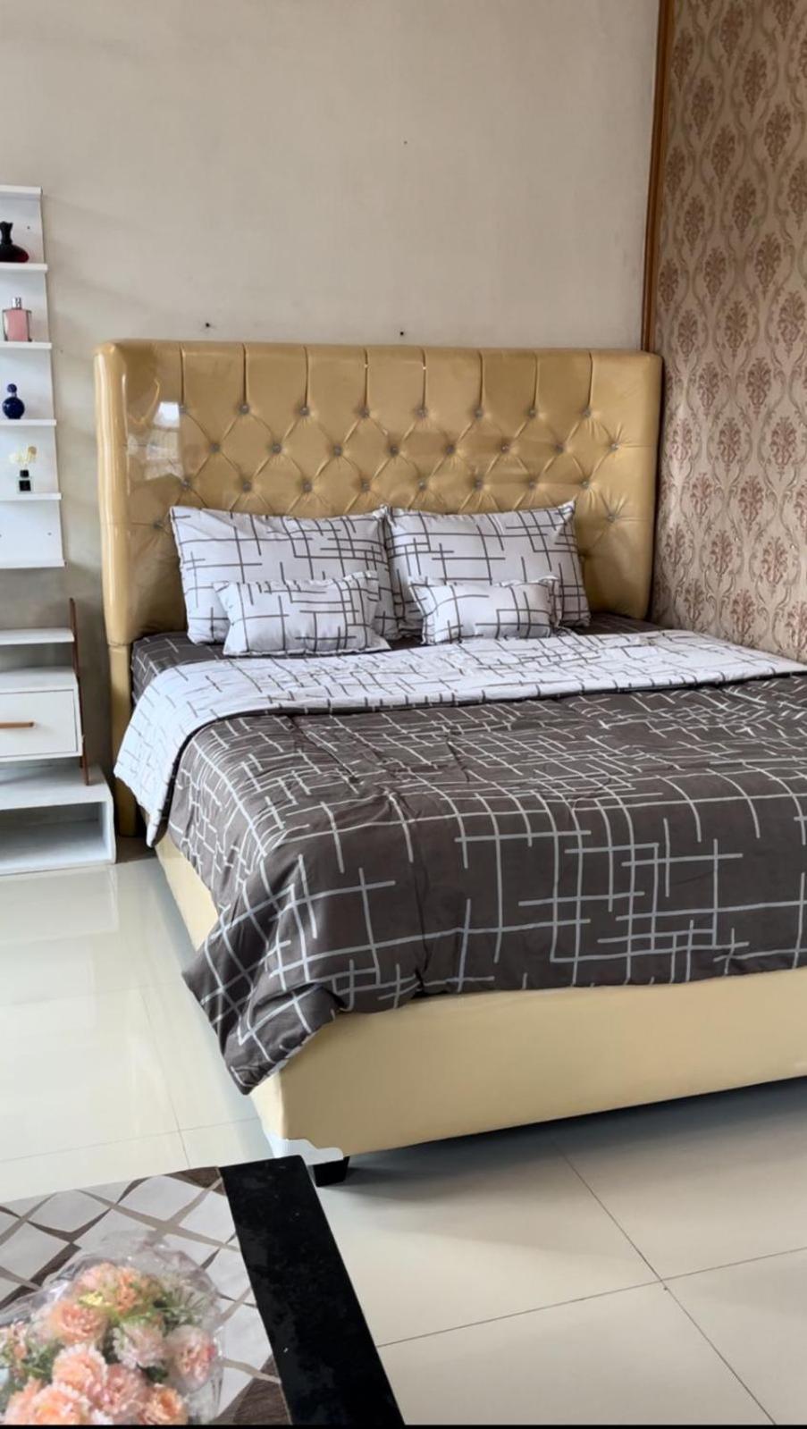 Java Hostel Tumpak Sewu Sidomukti Esterno foto
